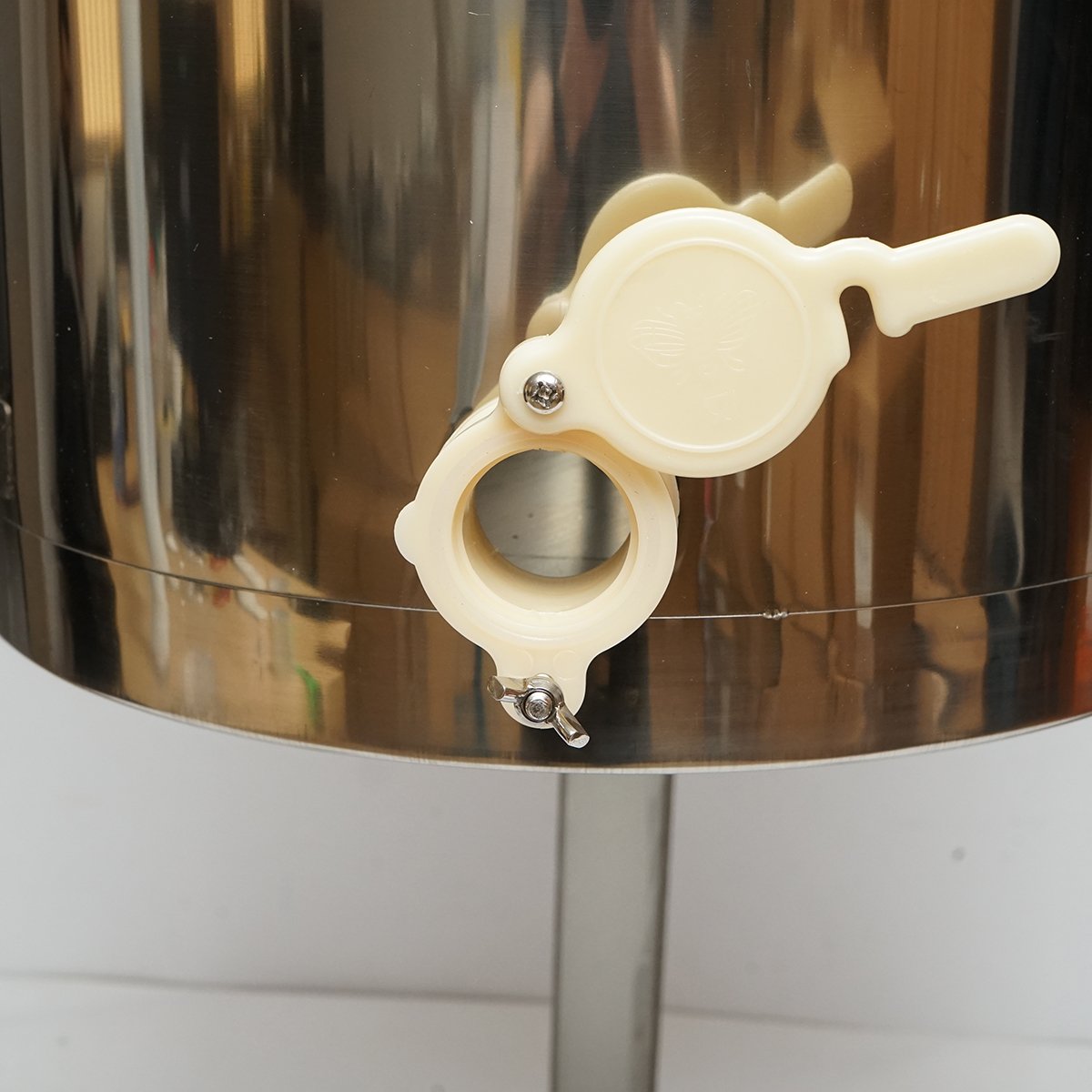 Centrifuga manuala apicola, extractor miere din inox cu 3 rame